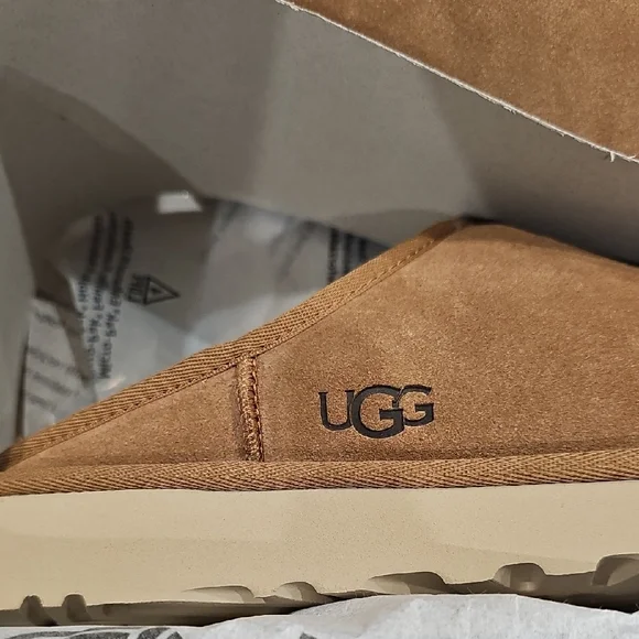 New UGG Men's Brown Suede Slip-Ons - Picture 2 of 8